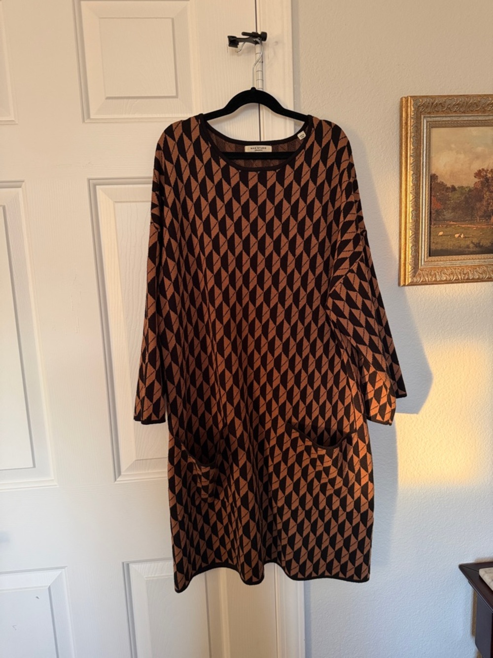 Max Studio London Brown & Black Geometric Long Sleeve Knit Dress